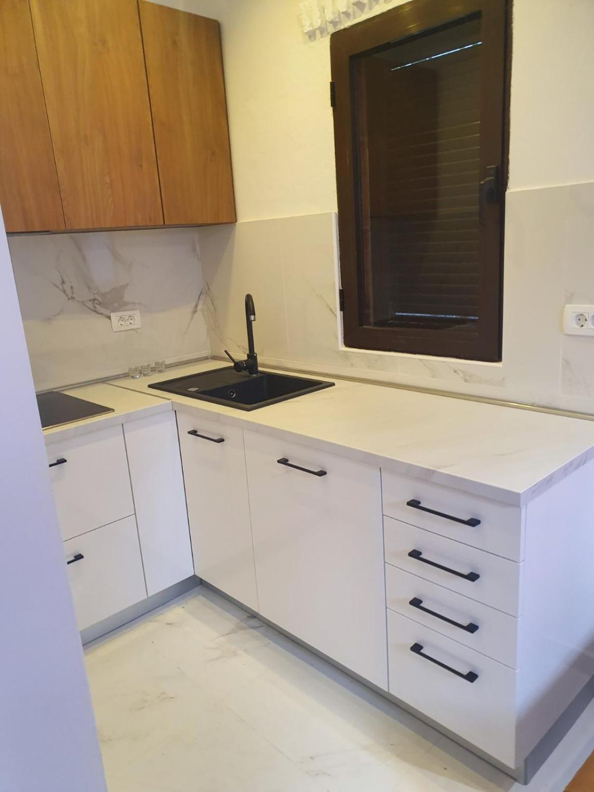 Old Town Lux Apartment Baska  Bagian luar foto