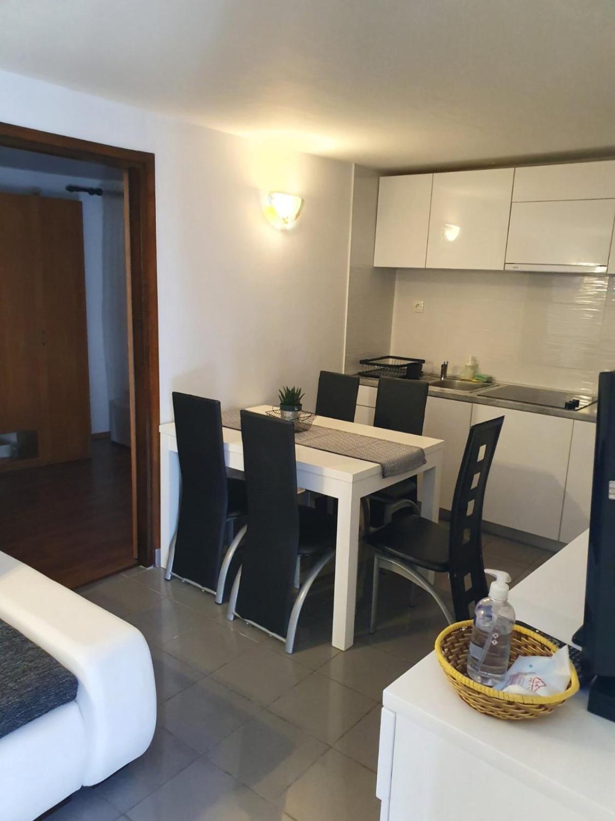 Old Town Lux Apartment Baska  Bagian luar foto