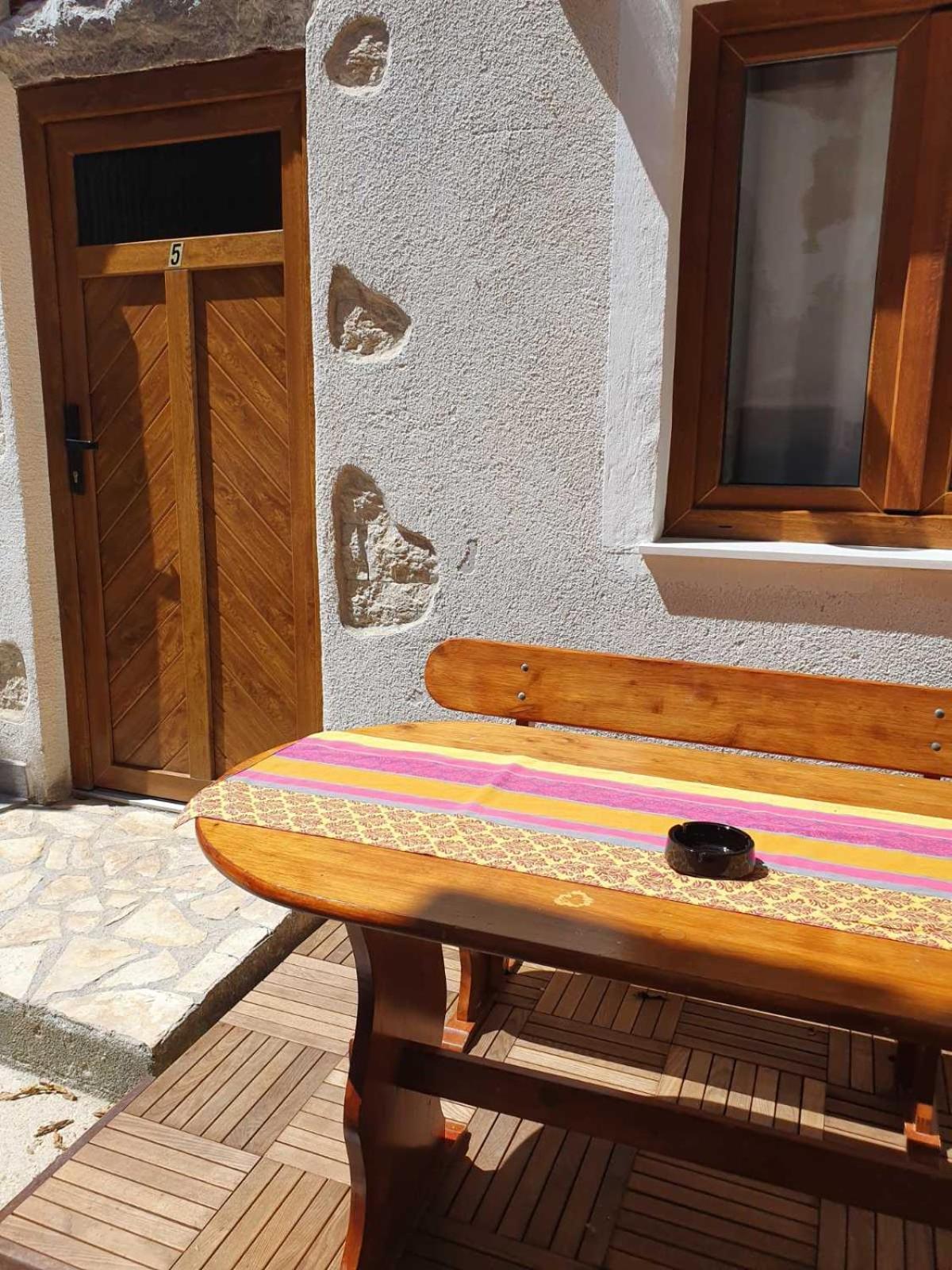 Old Town Lux Apartment Baska  Bagian luar foto
